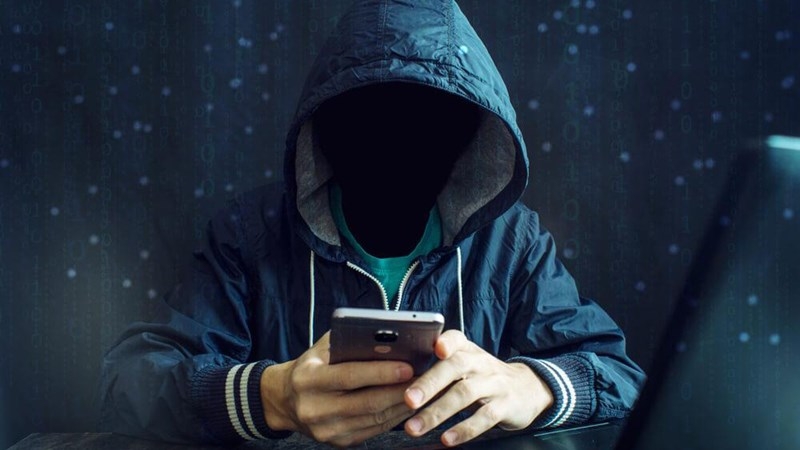 Sau phút lo sợ, người phụ nữ tất tả đến trình báo công an