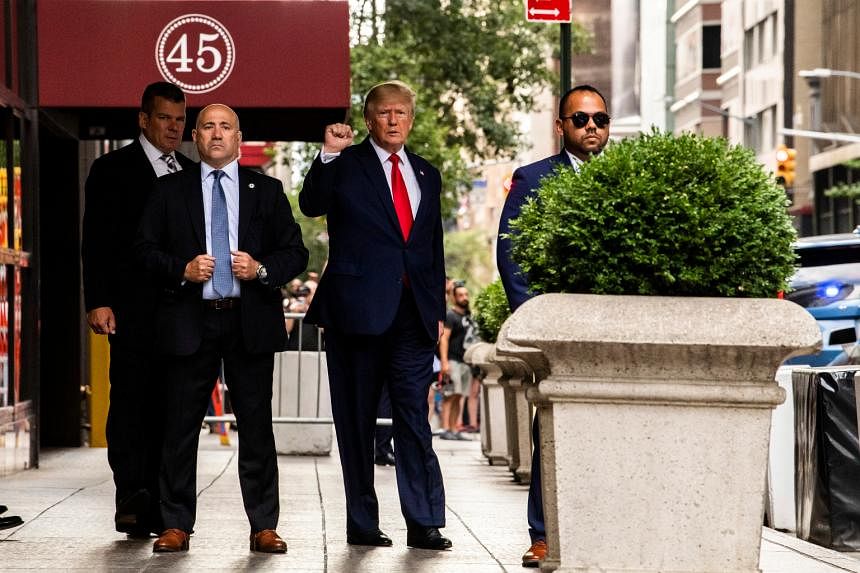 Ông Trump có động thái mới nhắm vào FBI