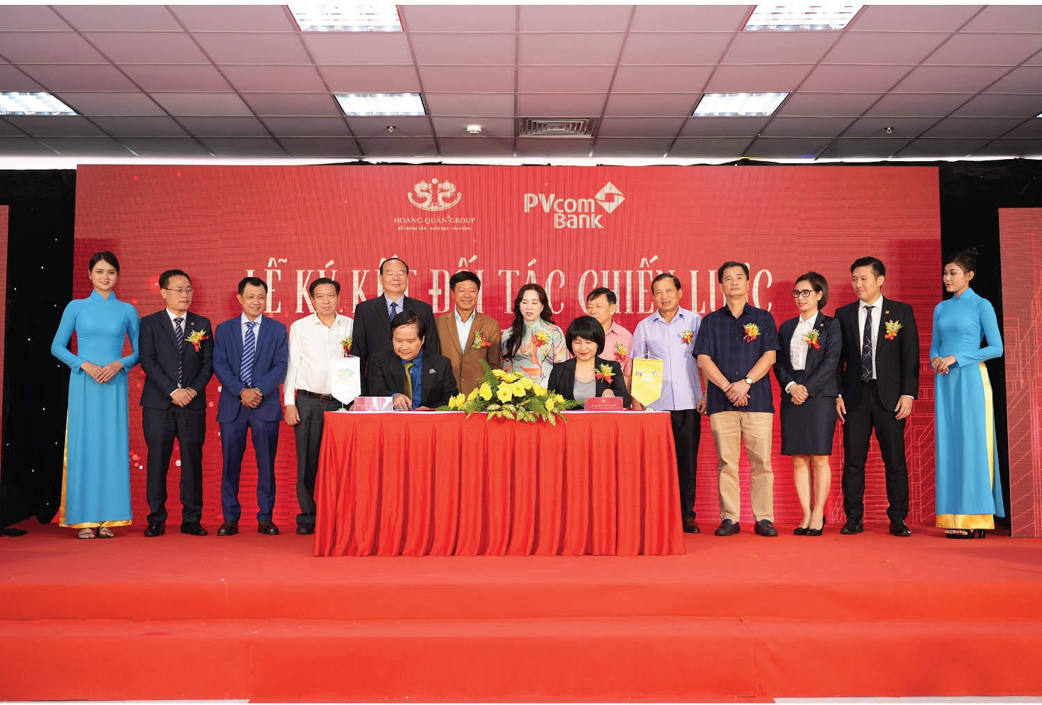 Dự &aacute;n nh&agrave; ở x&atilde; hội: PVcomBank k&yacute; kết hợp t&aacute;c với Tập đo&agrave;n Ho&agrave;ng Qu&acirc;n - Ảnh 1.