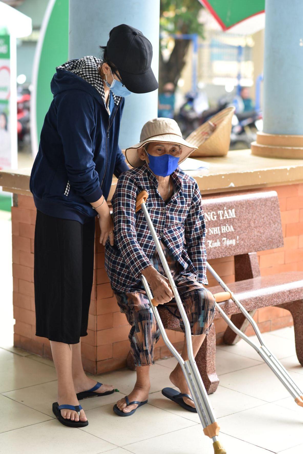C&acirc;u chuyện đằng sau h&agrave;nh tr&igrave;nh mang &lsquo;t&acirc;m an, th&acirc;n khang&rsquo; đến 500 b&agrave; con kh&oacute; khăn tại TP. Bi&ecirc;n H&ograve;a - Ảnh 3.