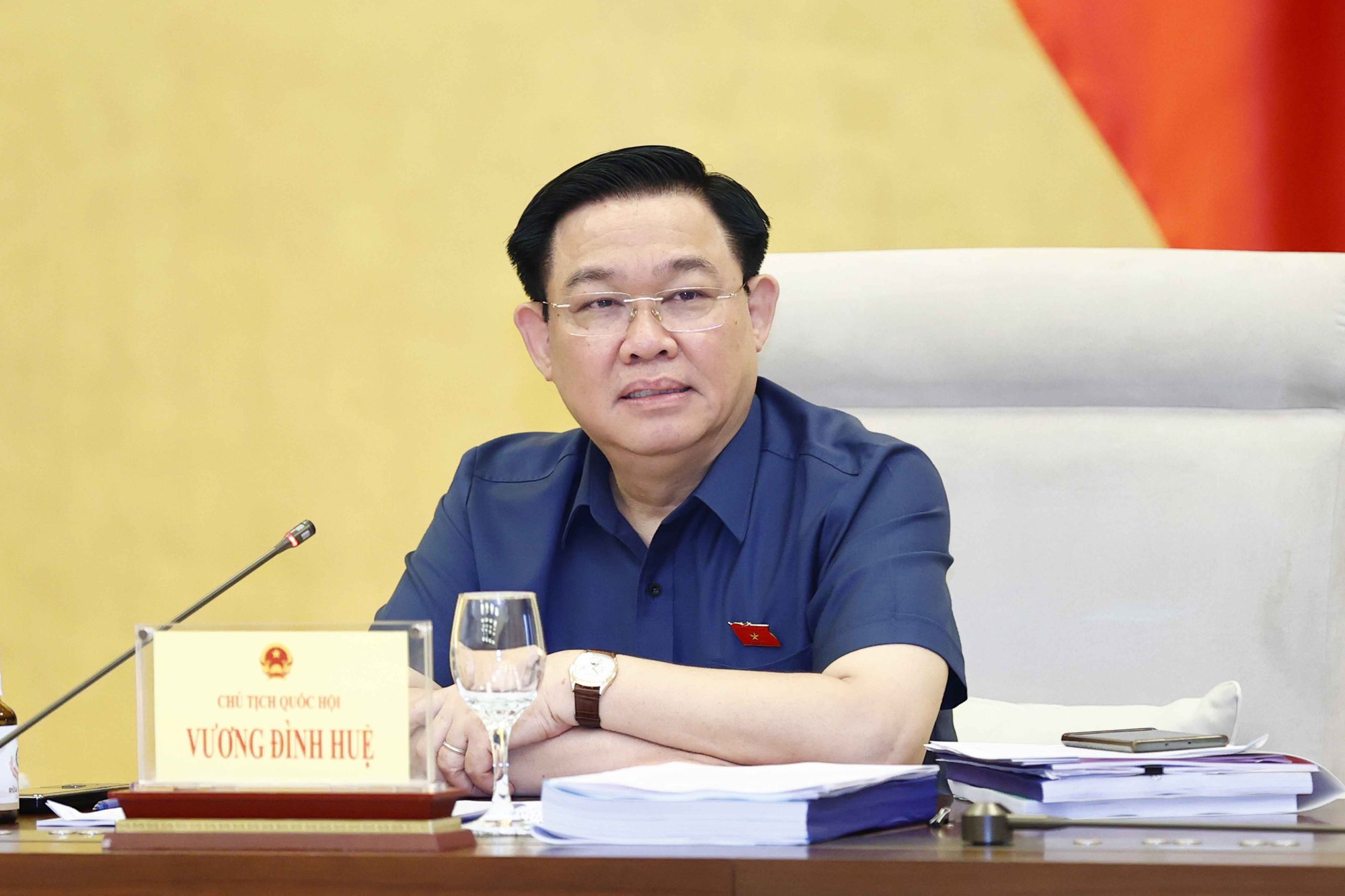 Chủ tịch Quốc hội: Nhật Bản bật điều hòa 28 độ, ta đến công sở để 18-20 độ cả ngày
