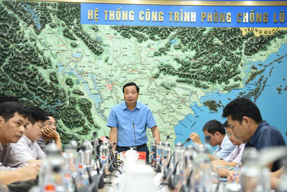 Theo dõi sát diễn biến động đất tại Kon Plông
