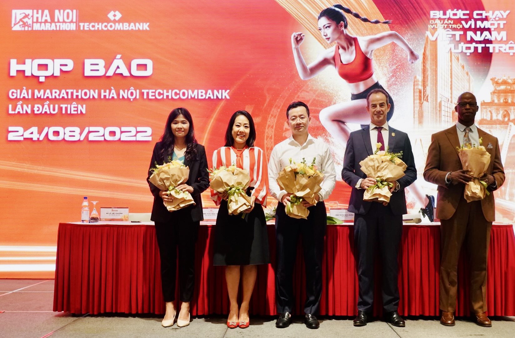 Giải chạy Hà Nội Marathon Techcombank lần đầu tiên cùng thông điệp “Dấu ấn vượt trội” - Ảnh 1.