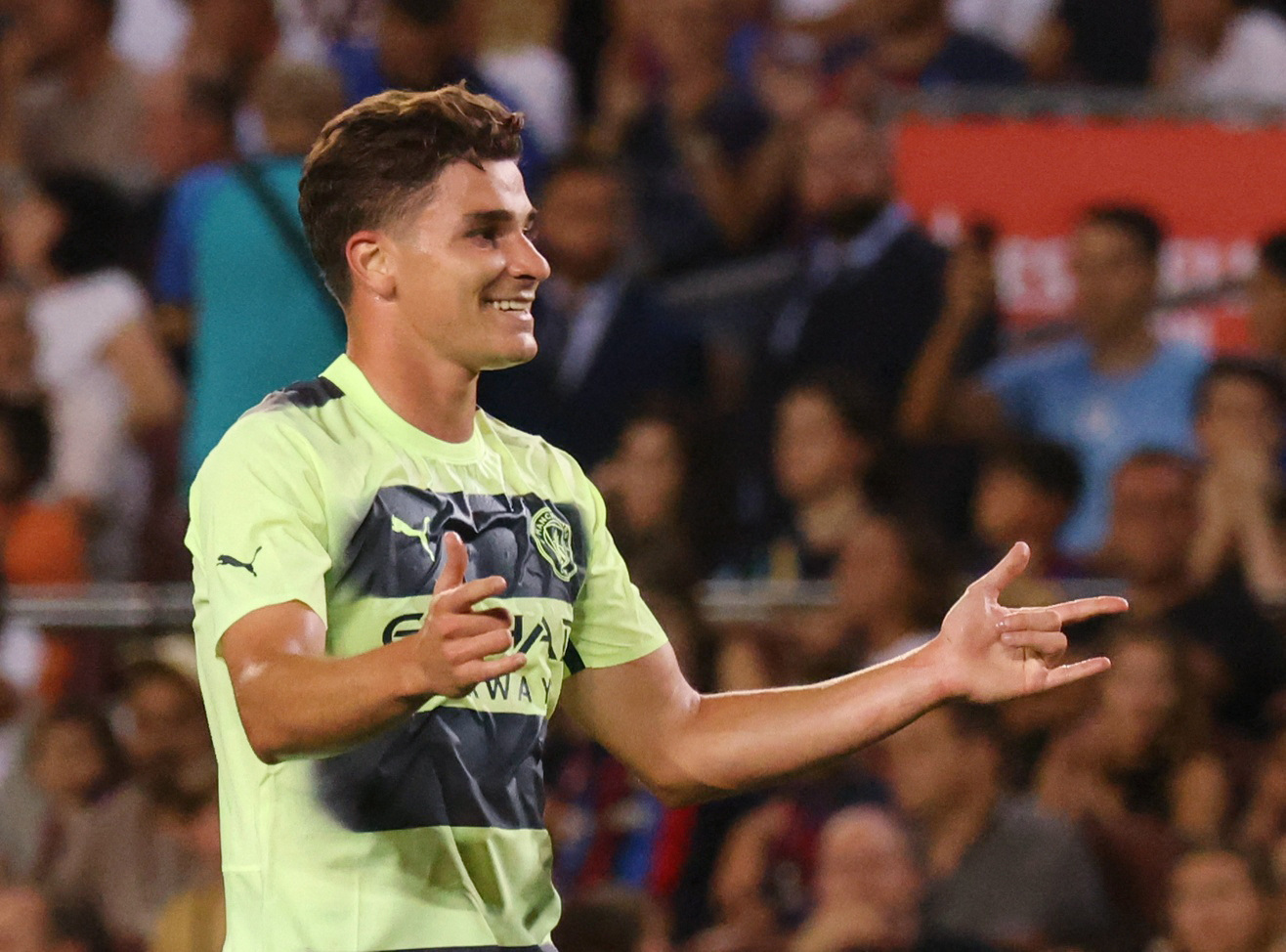Giao hữu thiện nguyện, Man City h&ograve;a nghẹt thở Barcelona 3-3 ở Nou Camp - Ảnh 4.