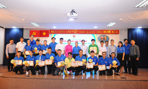 "Tiếp lửa đam mê" cho đoàn viên, thanh niên tiêu biểu