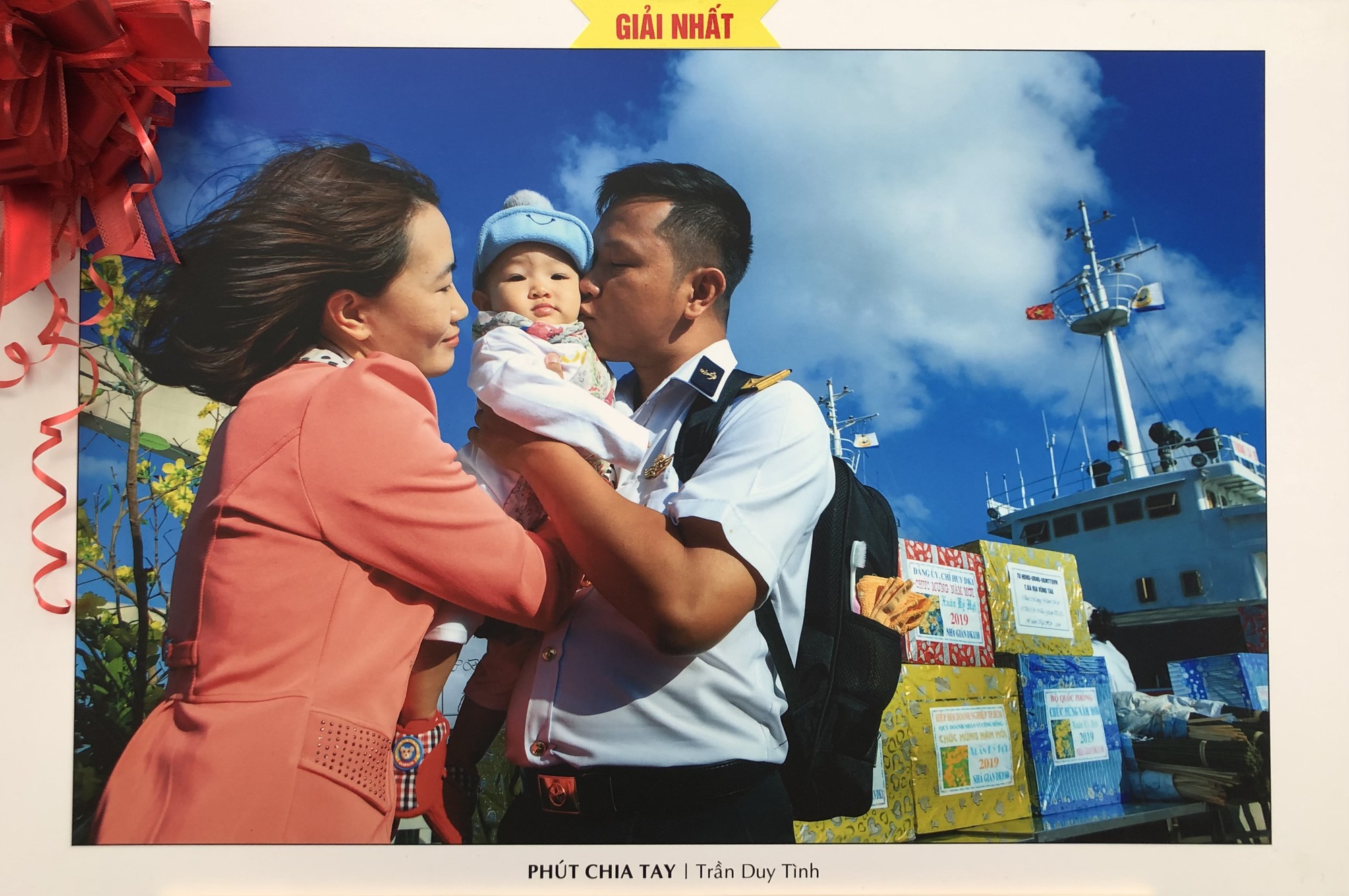 CLIP: Chuyện về bức ảnh "Phút chia tay"!