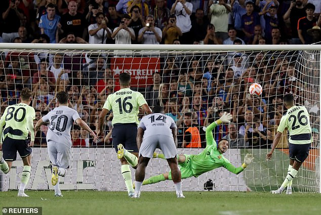 Giao hữu thiện nguyện, Man City h&ograve;a nghẹt thở Barcelona 3-3 ở Nou Camp - Ảnh 8.