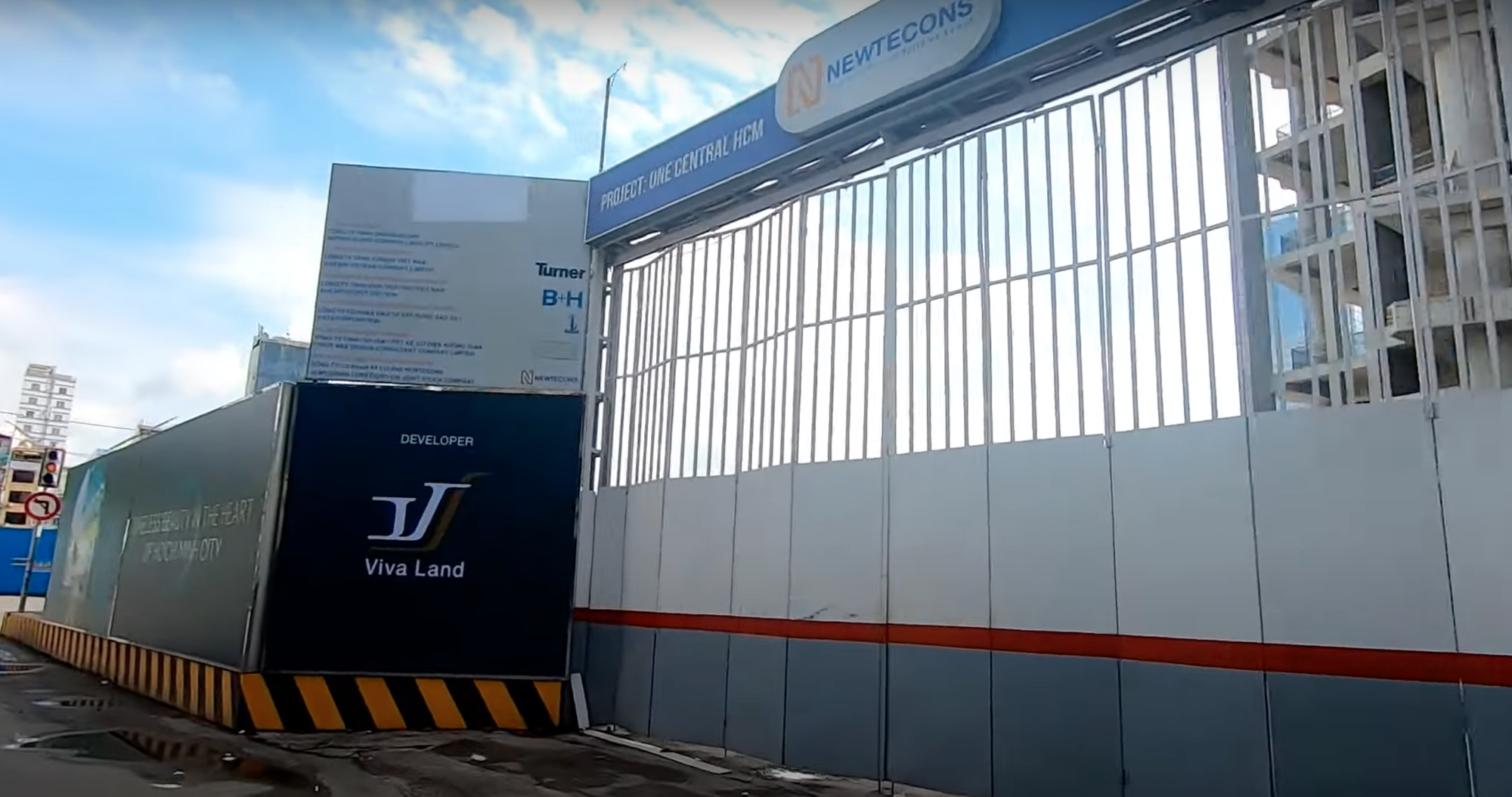 Đại gia mới nổi gom h&agrave;ng loạt si&ecirc;u dự &aacute;n đất v&agrave;ng ở TP HCM - Ảnh 3.