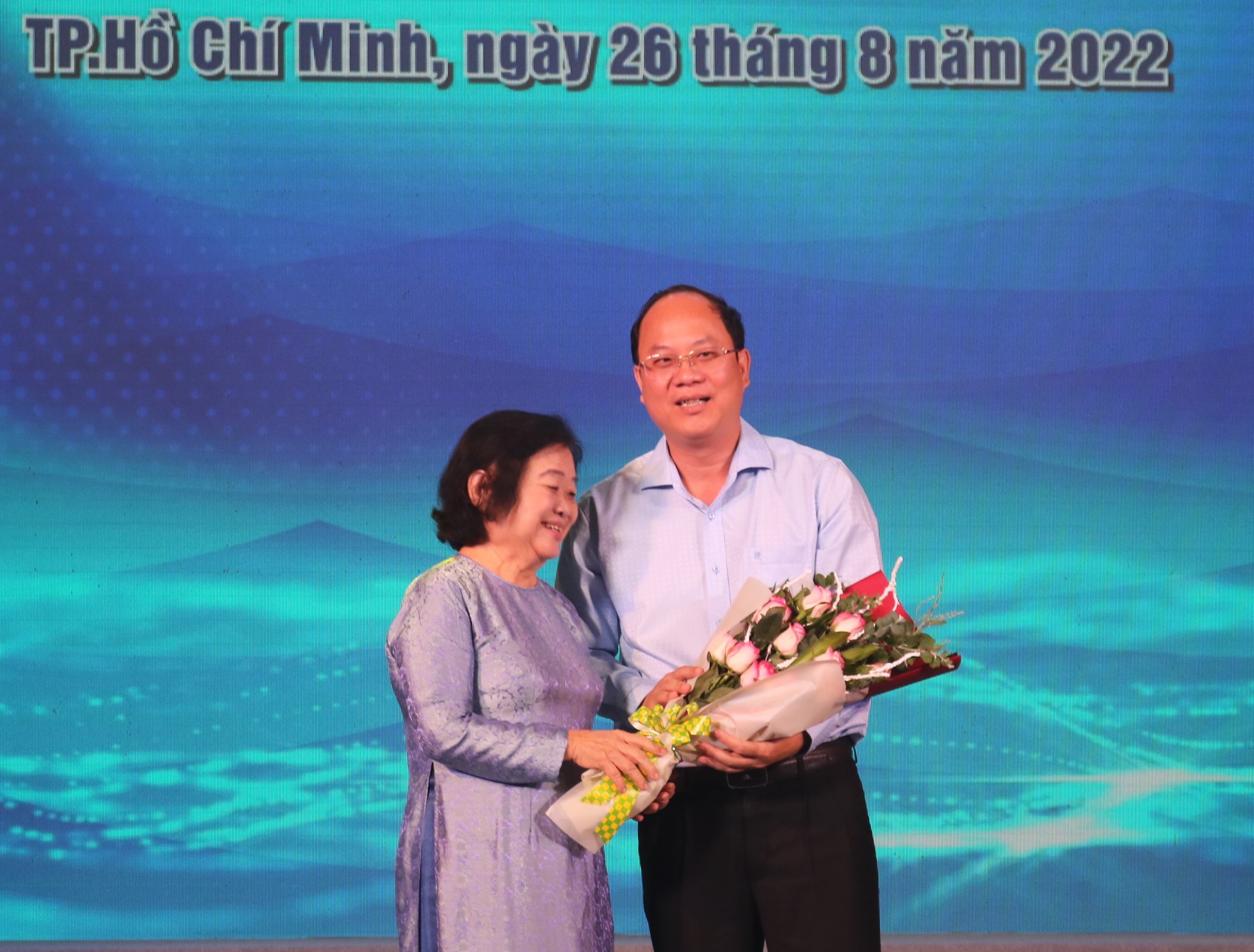 Bà Trương Mỹ Hoa chia sẻ về CLB Vì Hoàng Sa – Trường Sa thân yêu - Ảnh 2.