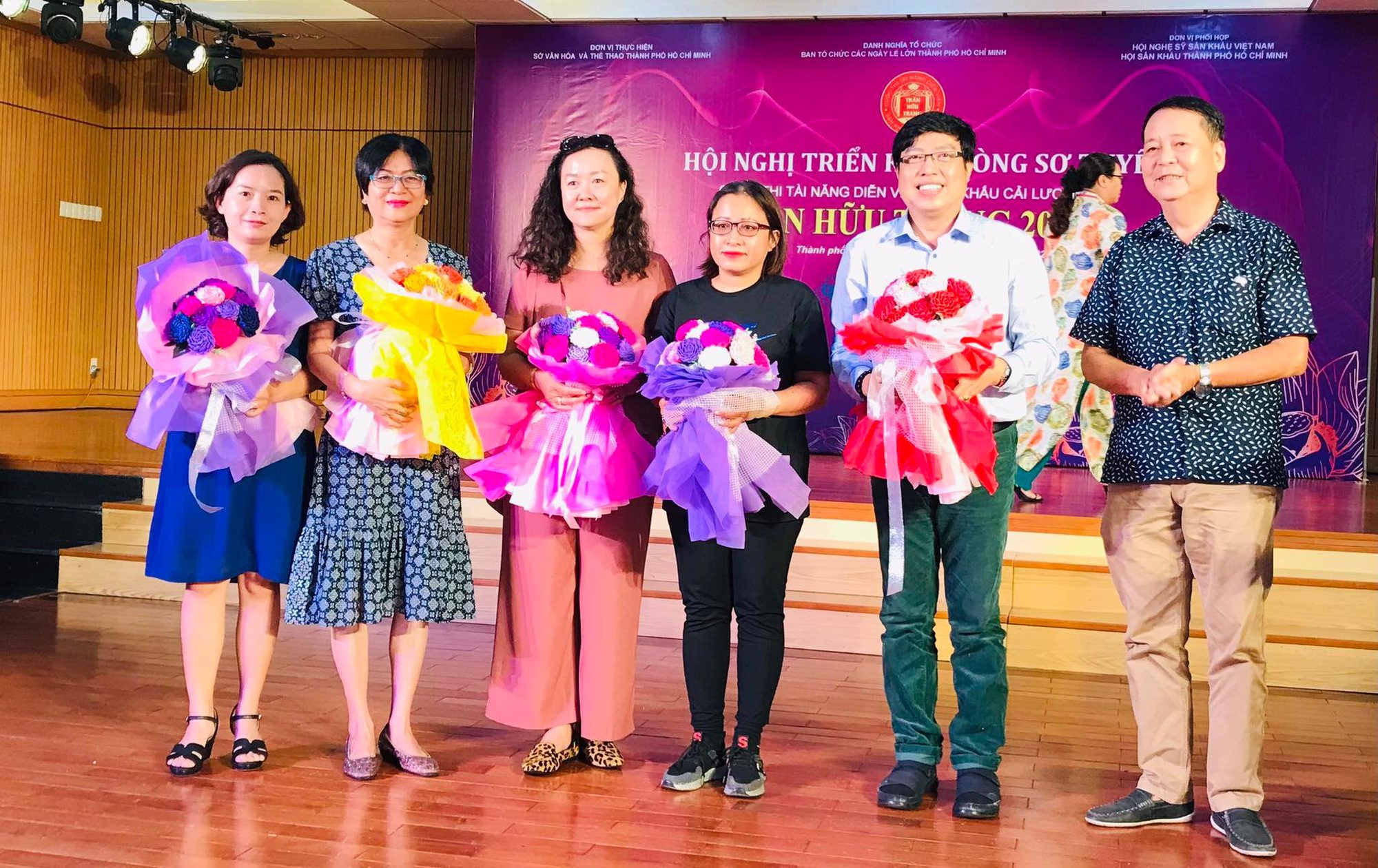 Nghệ sĩ, nh&agrave; b&aacute;o n&agrave;o sẽ ngồi ghế n&oacute;ng Cuộc thi Trần Hữu Trang 2022? - Ảnh 3.