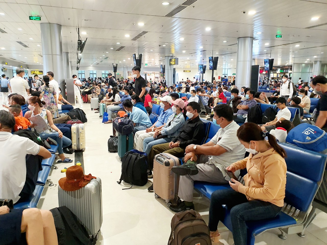 Xả trạm thu phí nếu sân bay Tân Sơn Nhất ùn tắc dịp 2-9
