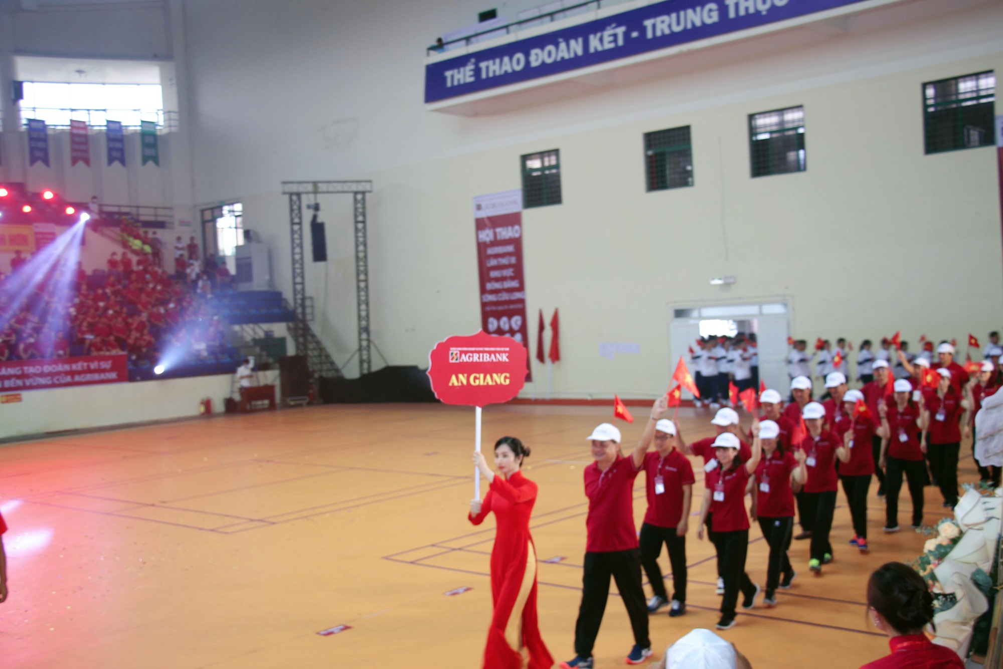 S&ocirc;i nổi hội thao Agribank khu vực ĐBSCL - Ảnh 13.