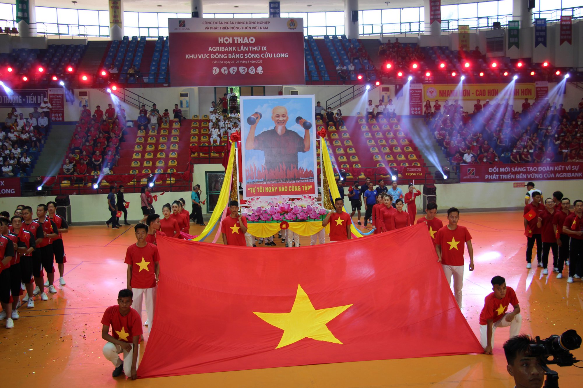S&ocirc;i nổi hội thao Agribank khu vực ĐBSCL - Ảnh 7.