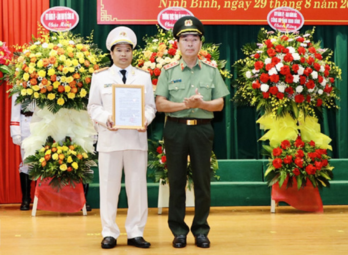 Phó Chánh Văn phòng Cơ quan CSĐT Bộ Công an làm Giám đốc Công an Ninh Bình