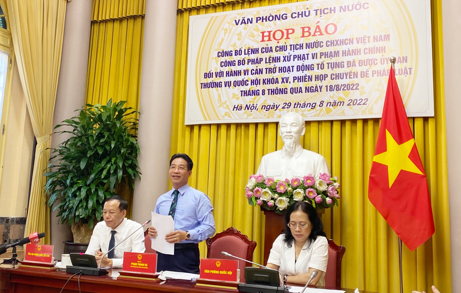 Vì sao luật sư bị xử phạt nặng hơn khi cản trở hoạt động tố tụng? - Ảnh 1.