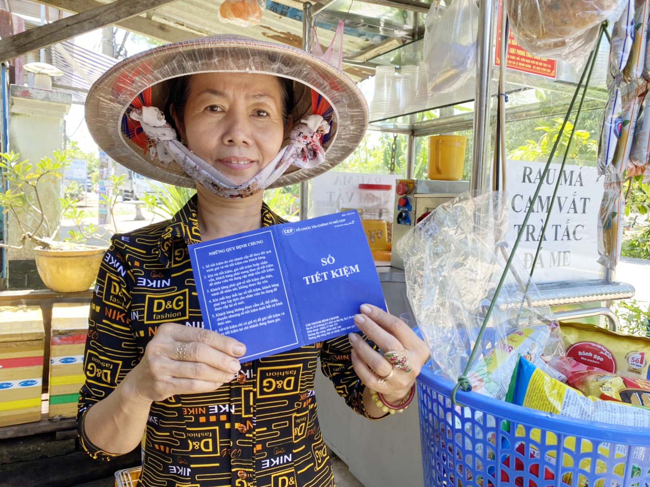 CEP c&ugrave;ng người thu nhập thấp thực h&agrave;nh tiết kiệm - Ảnh 2.