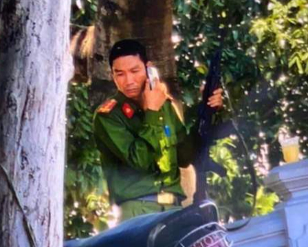 Khởi tố nguyên đại úy trại giam nổ súng cướp tiệm vàng ở Huế