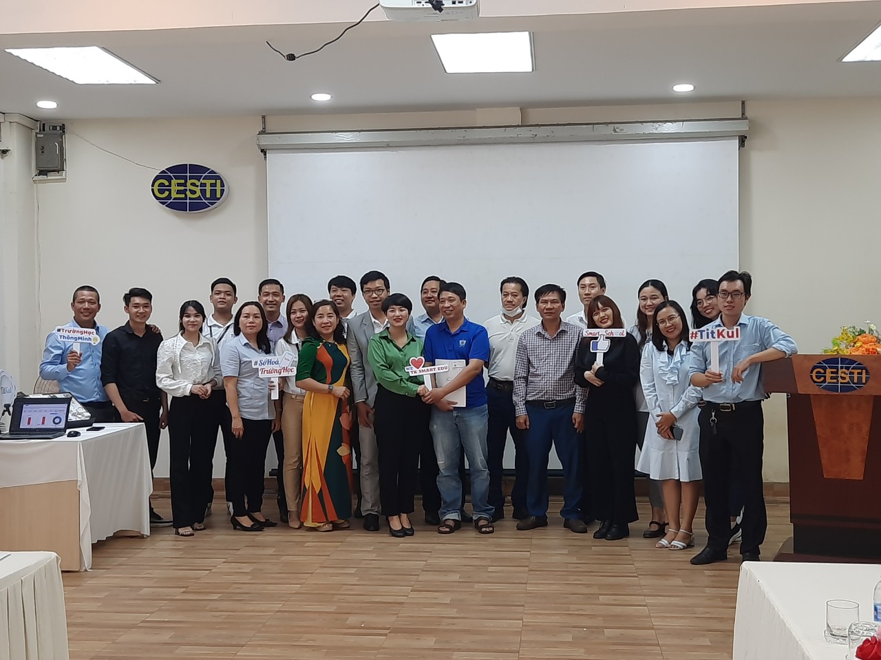 Cần sớm giải quyết bài toán chuyển đổi số tại trường học