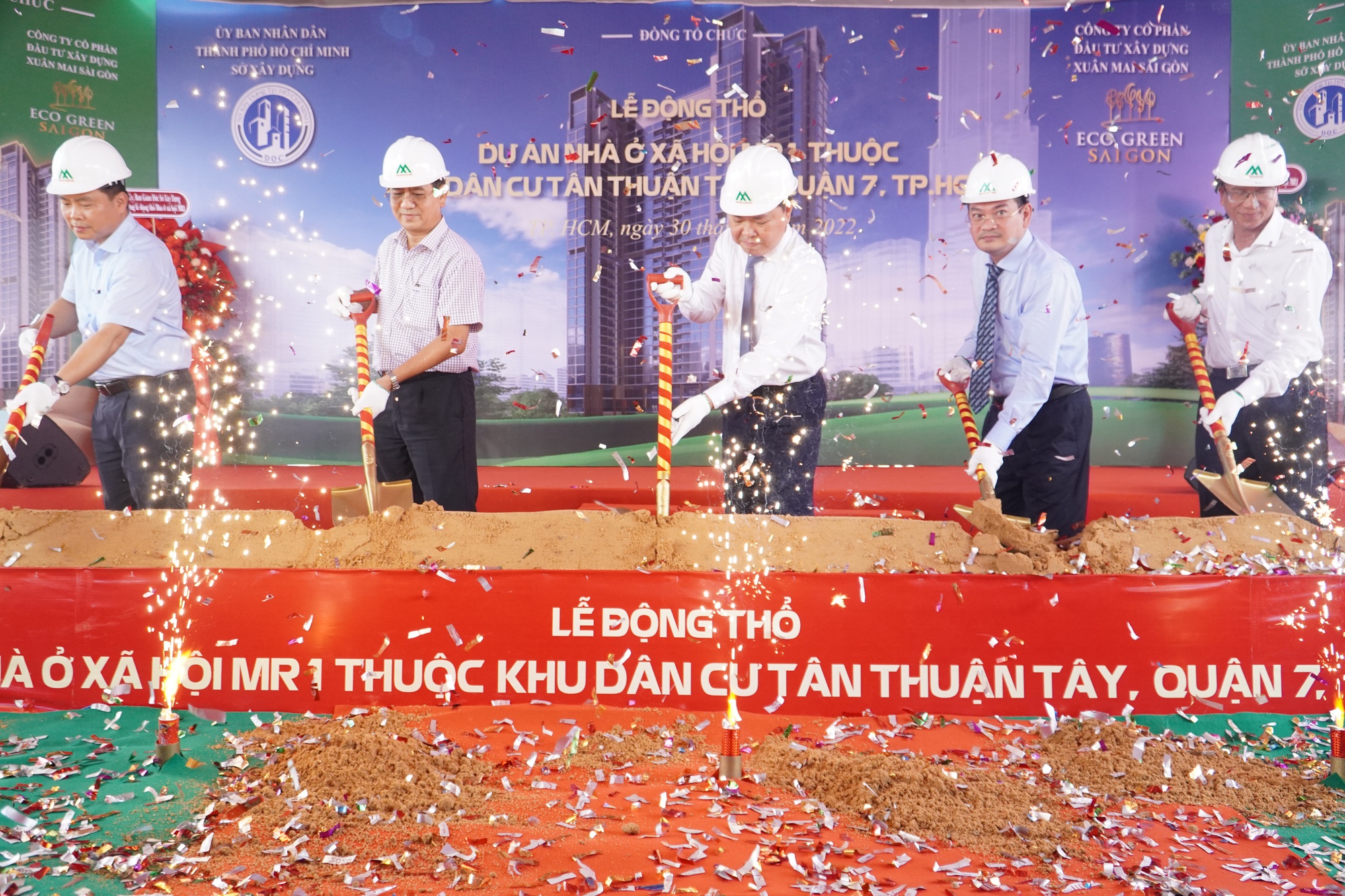Hơn 700 gia đình thu nhập trung bình ở quận 7 sắp có nơi ở đầy đủ tiện ích