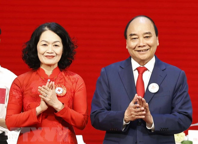 Chủ tịch nước Nguyễn Xuân Phúc làm Chủ tịch danh dự Hội Chữ thập đỏ Việt Nam