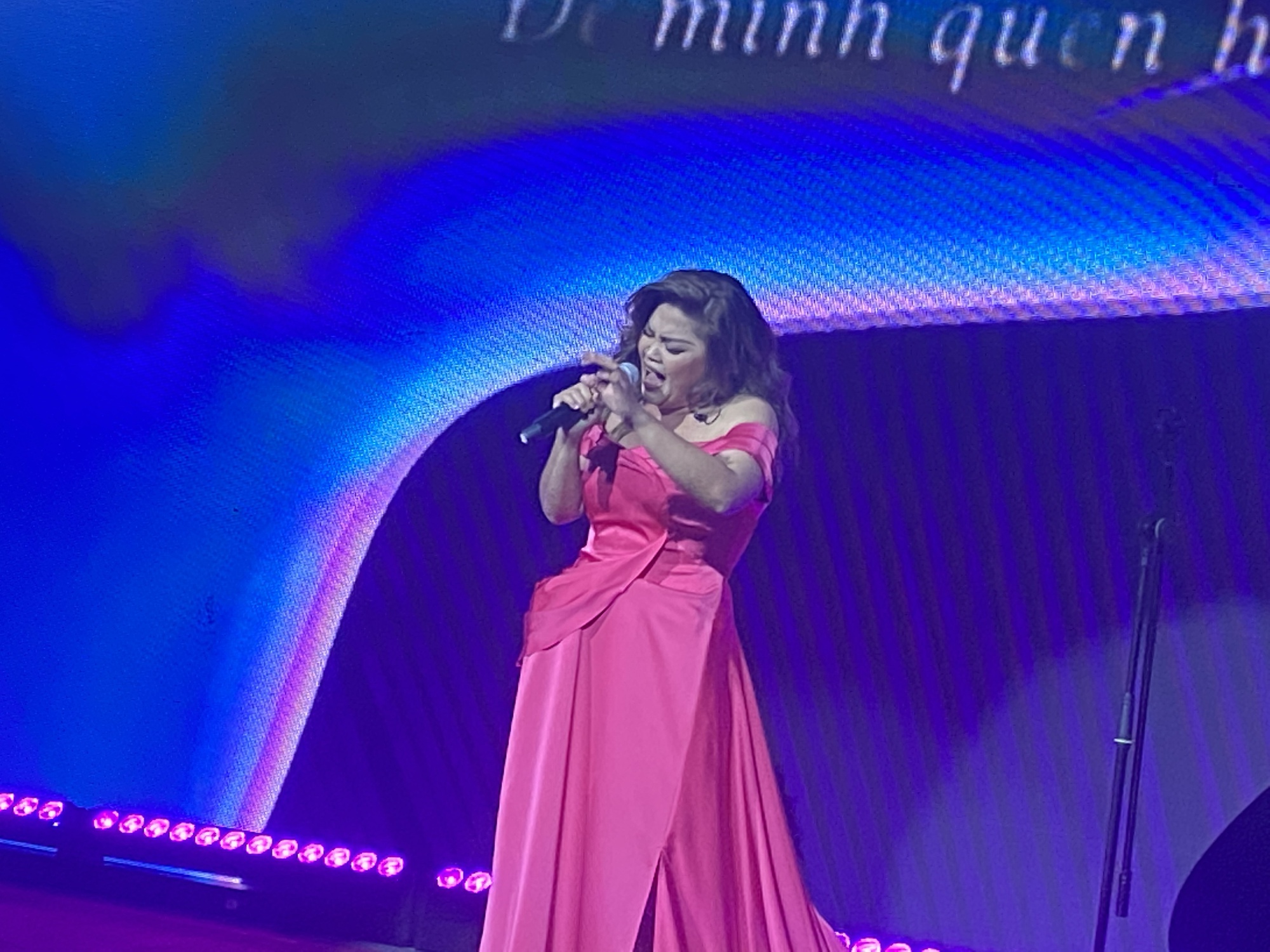 Á quân Vietnam Idol 2015 đã đi đâu suốt 7 năm qua?
