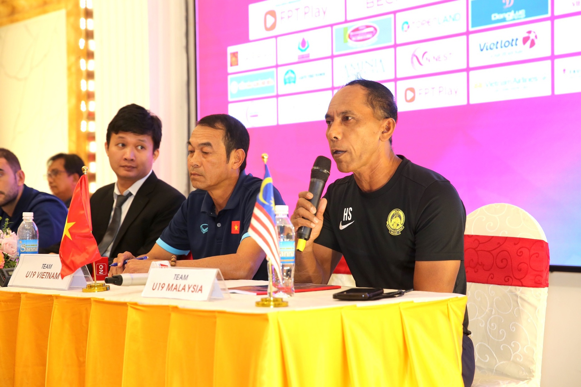 Tuyển Việt Nam sẽ gặp đối thủ mạnh tại Giải U19 Quốc tế Thanh Ni&ecirc;n 2022 - Ảnh 2.