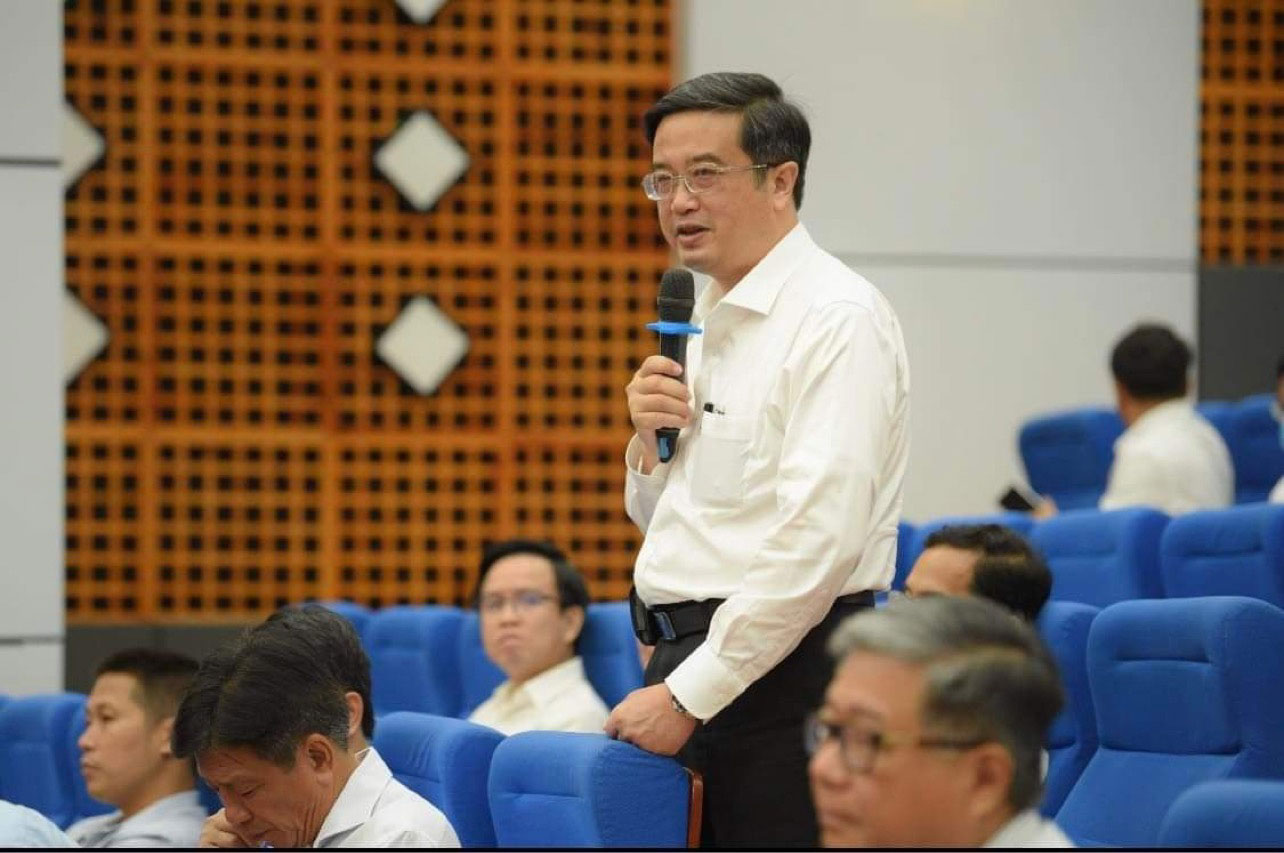 Tự chủ đại học còn dè dặt