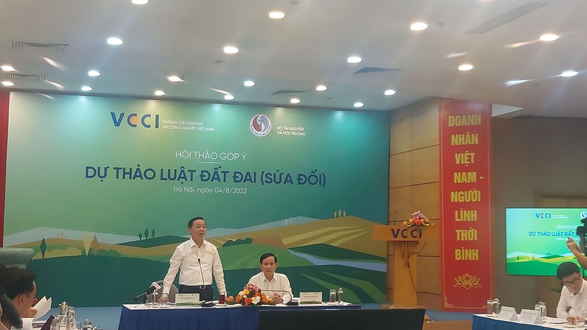 Luật Đất đai sửa đổi nếu không bảo vệ tốt hơn quyền lợi người dân thì chưa nên ban hành