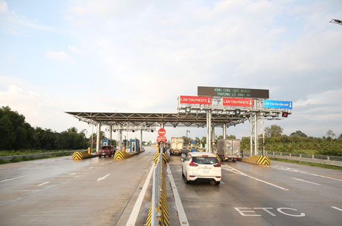 Tuyến cao tốc Trung Lương - Mỹ Thuận: Bên lo khó hoàn vốn, bên than mức phí cao