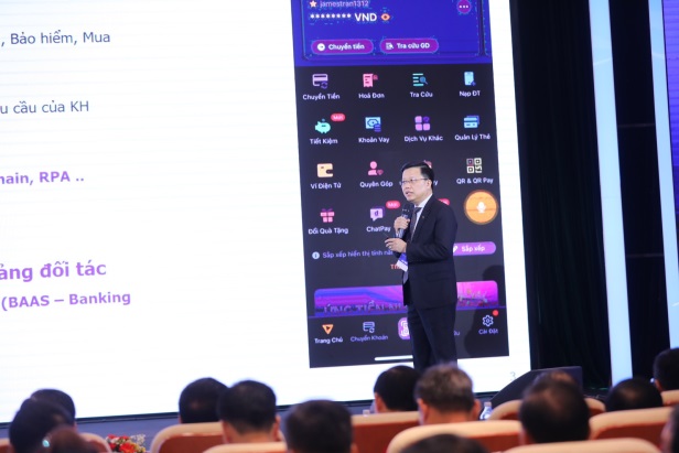 TPBank đón Thủ tướng Chính phủ tham quan, trải nghiệm LiveBank