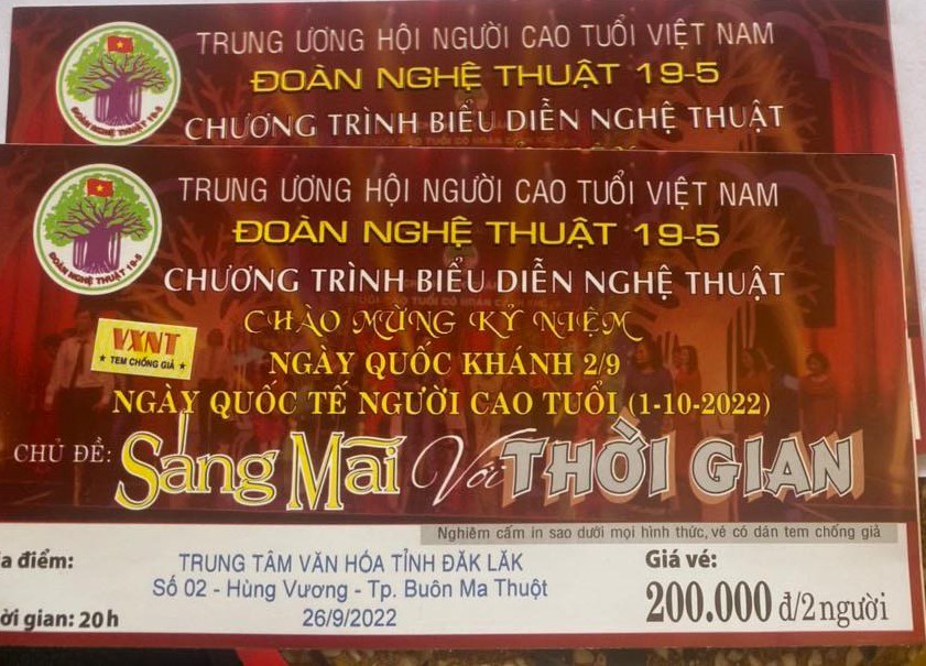 Chính quyền địa phương ký giấy giới thiệu đi… bán vé xem ca nhạc!