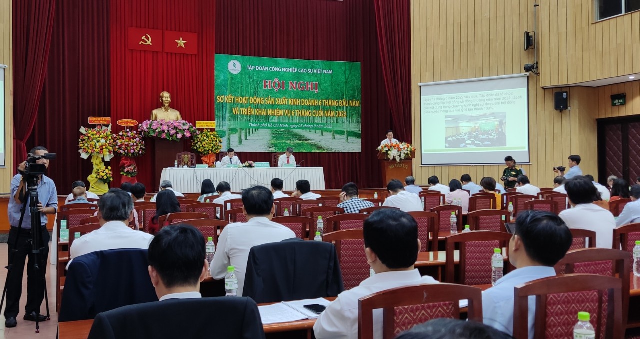 Tập đo&agrave;n c&ocirc;ng nghiệp cao su Việt Nam l&atilde;i gần 2.600 tỉ đồng - Ảnh 1.