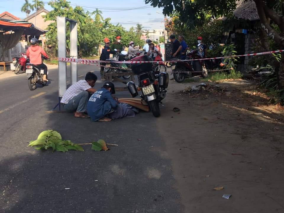 Người đàn ông ở Quảng Nam tử vong cạnh chiếc xe máy