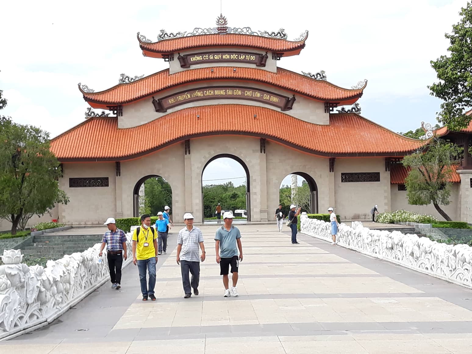 Đoàn đại biểu Liên hoan Phát thanh toàn quốc về nguồn - Ảnh 2.