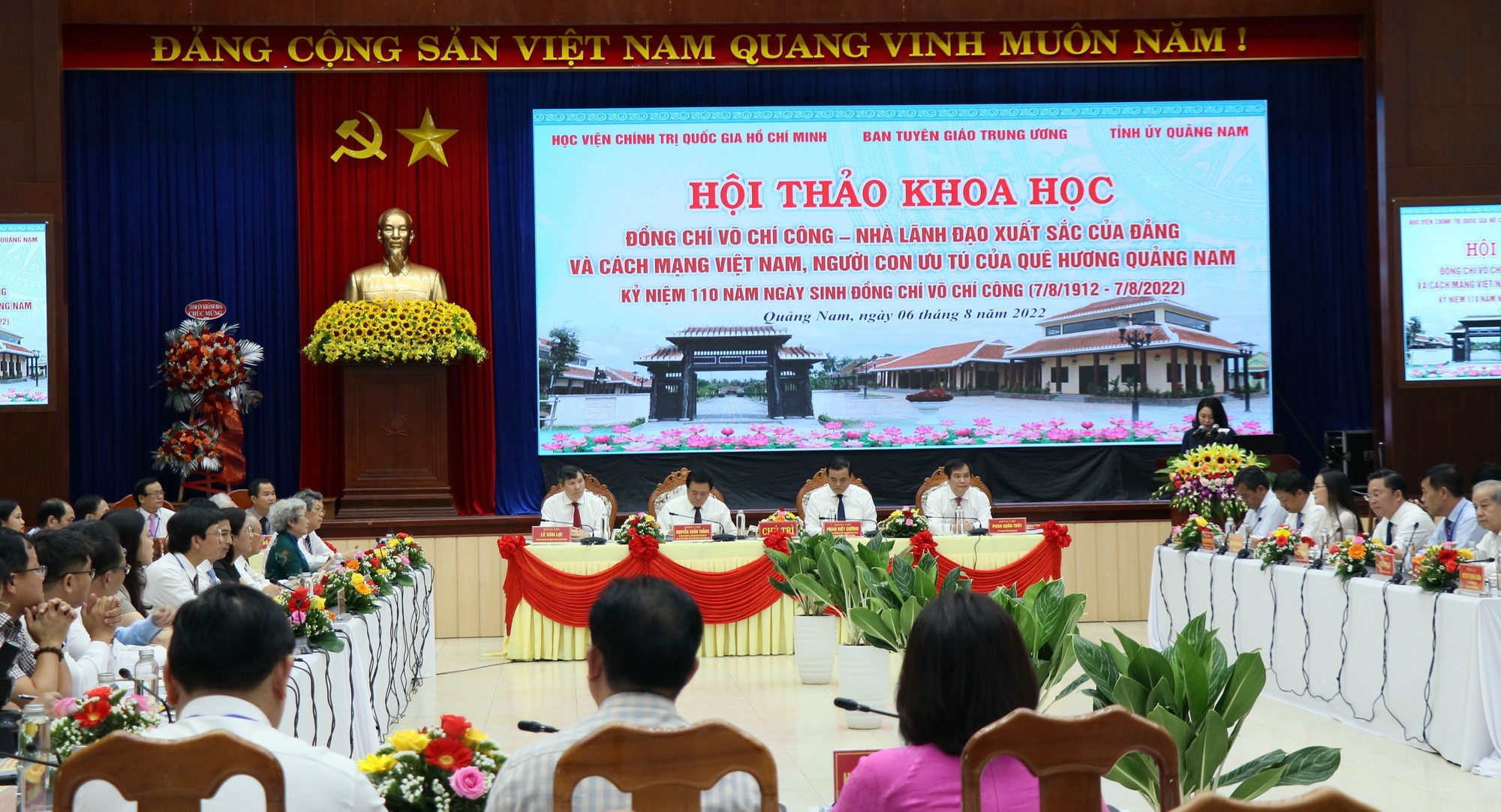 Đồng chí Võ Chí Công - Nhà lãnh đạo xuất sắc