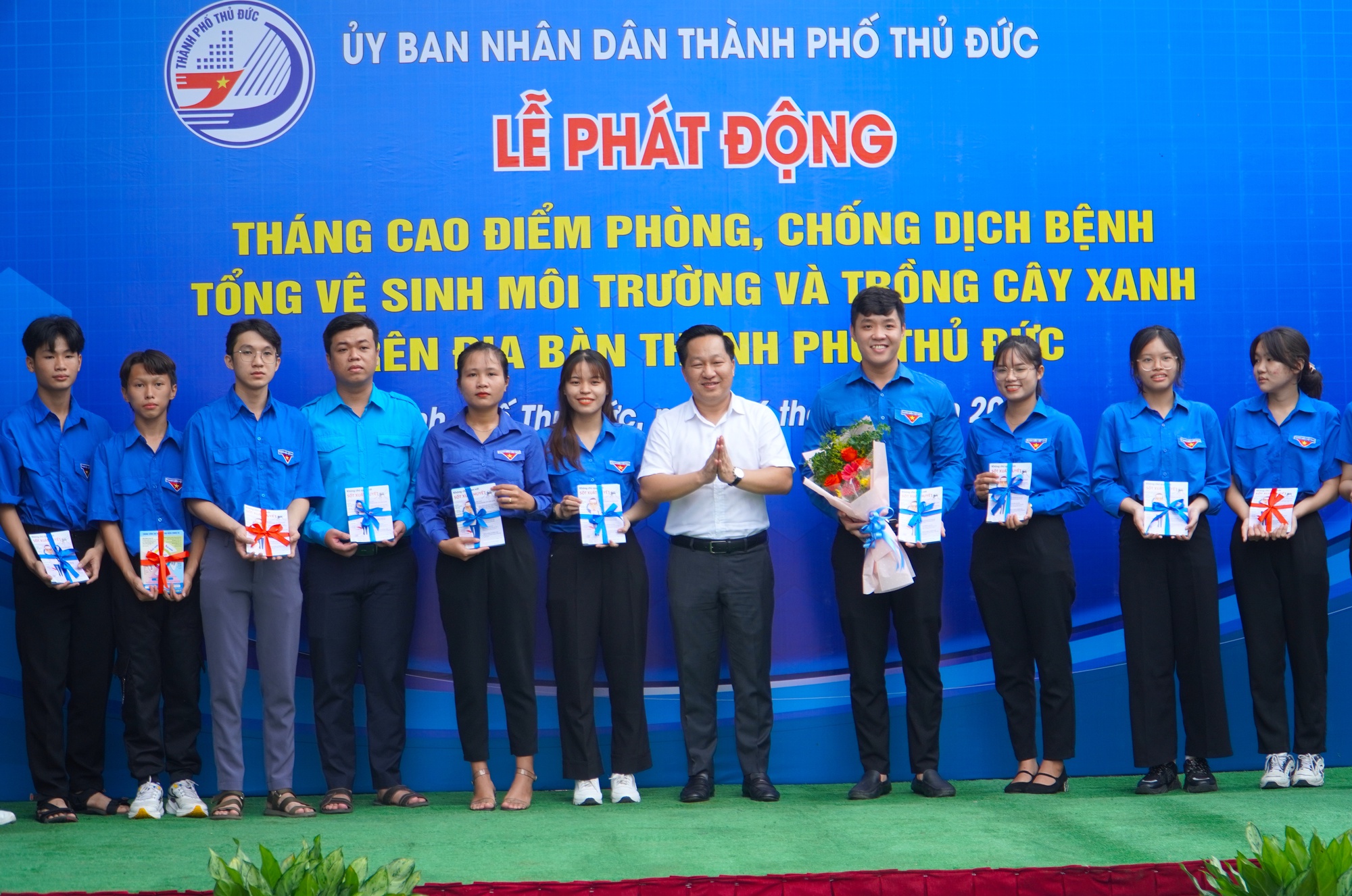 TP Thủ Đức ph&aacute;t động th&aacute;ng cao điểm ph&ograve;ng, chống dịch bệnh - Ảnh 4.