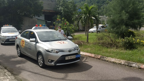 "Cắt xén" hàng tỉ đồng của học viên lái ôtô: UBND tỉnh Bình Định yêu cầu làm lại báo cáo