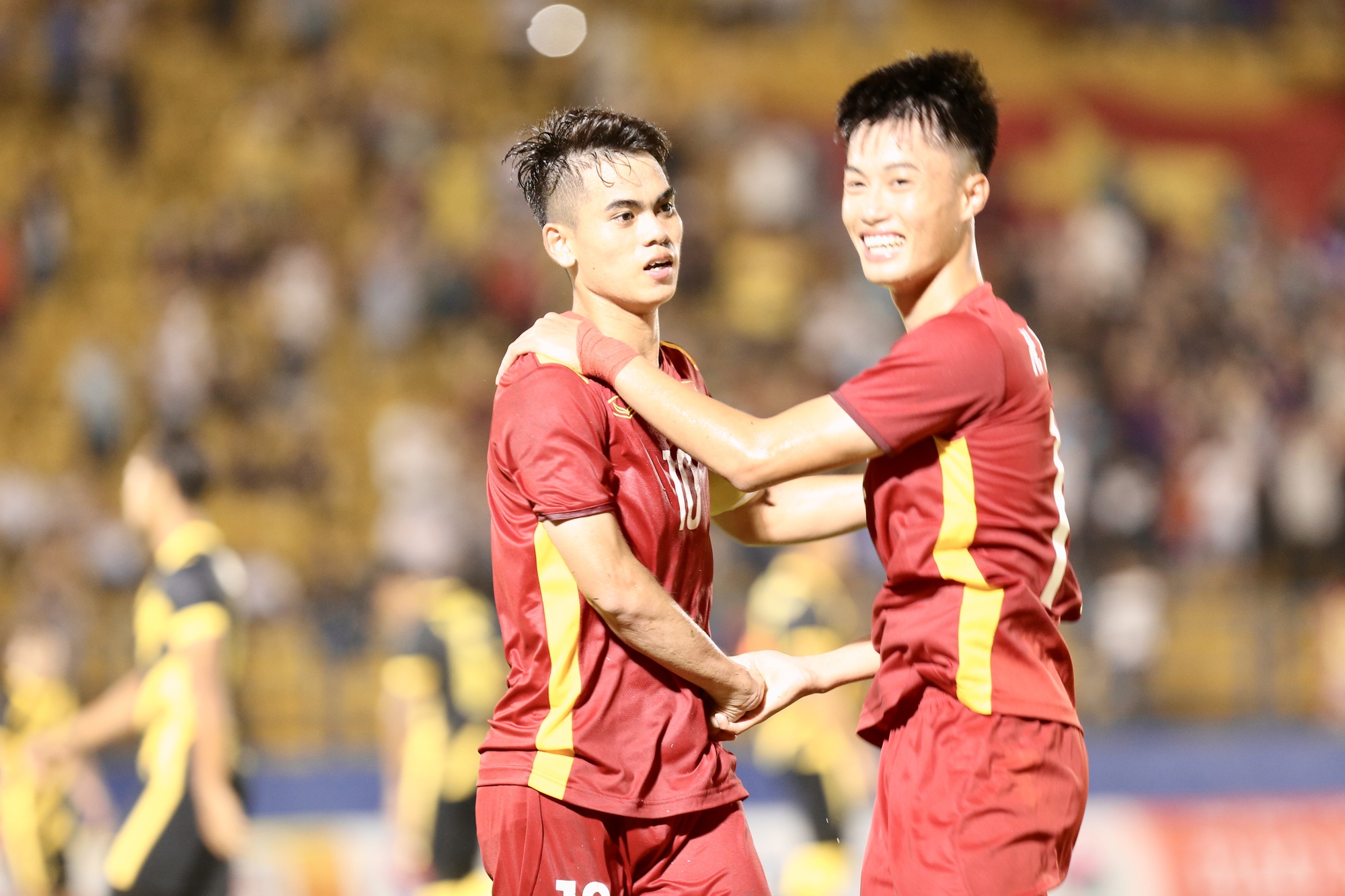 Thắng ngược Malaysia, U19 Việt Nam v&agrave;o chung kết Giải U19 Quốc tế 2022 - Ảnh 9.
