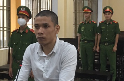 Nghe cha nói "không cho đất", nghịch tử chém cha suýt chết