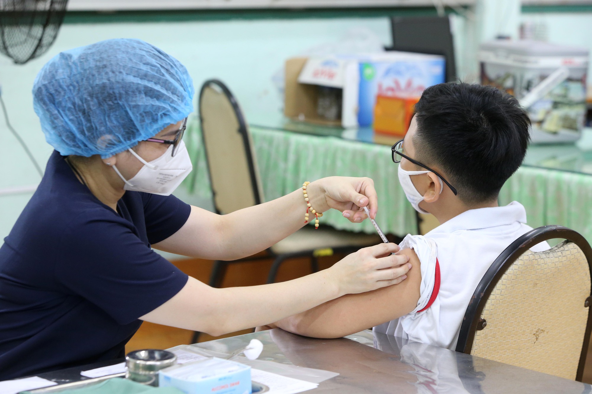 Đẩy nhanh tiêm vắc-xin Covid-19 cho trẻ