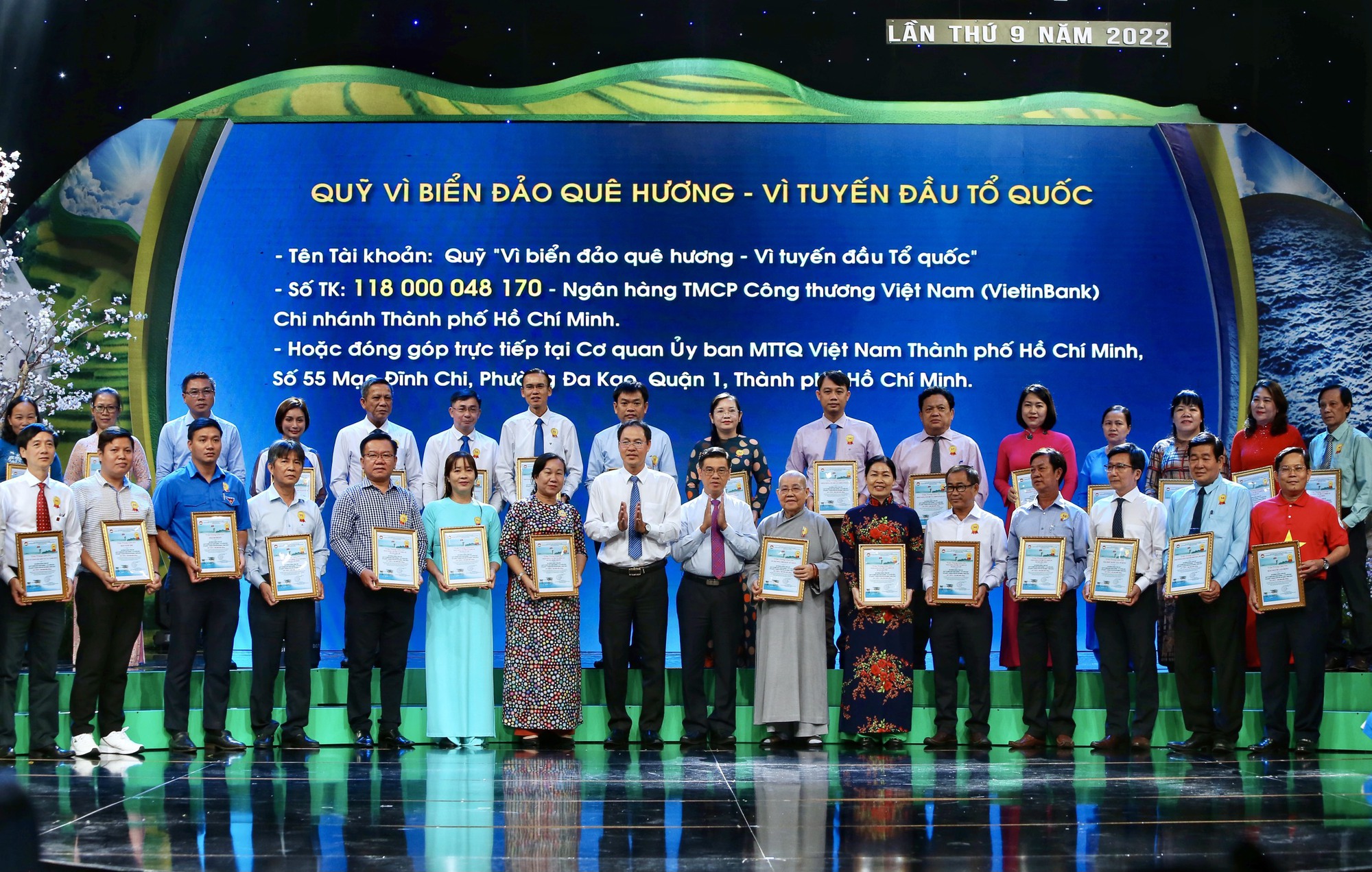 B&aacute;o Người Lao Động ủng hộ Quỹ &ldquo;V&igrave; biển đảo qu&ecirc; hương - V&igrave; tuyến đầu Tổ quốc&rdquo; TP HCM - Ảnh 9.