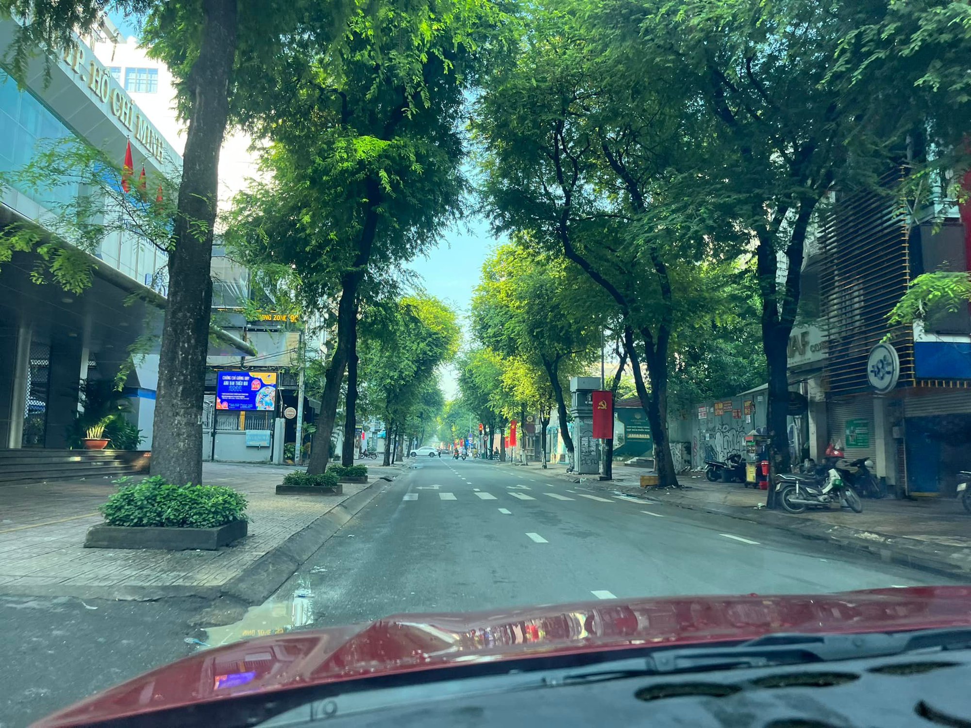 Ng&agrave;y đầu kỳ nghỉ lễ 2-9, đường phố th&ocirc;ng tho&aacute;ng - Ảnh 4.