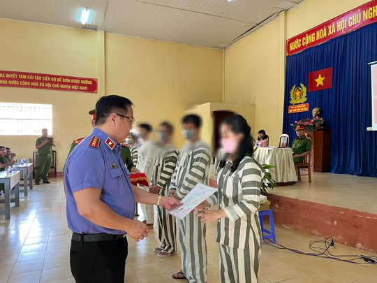 Nhiều phạm nhân Trại tạm giam Chí Hòa được đặc xá, về trong hôm nay