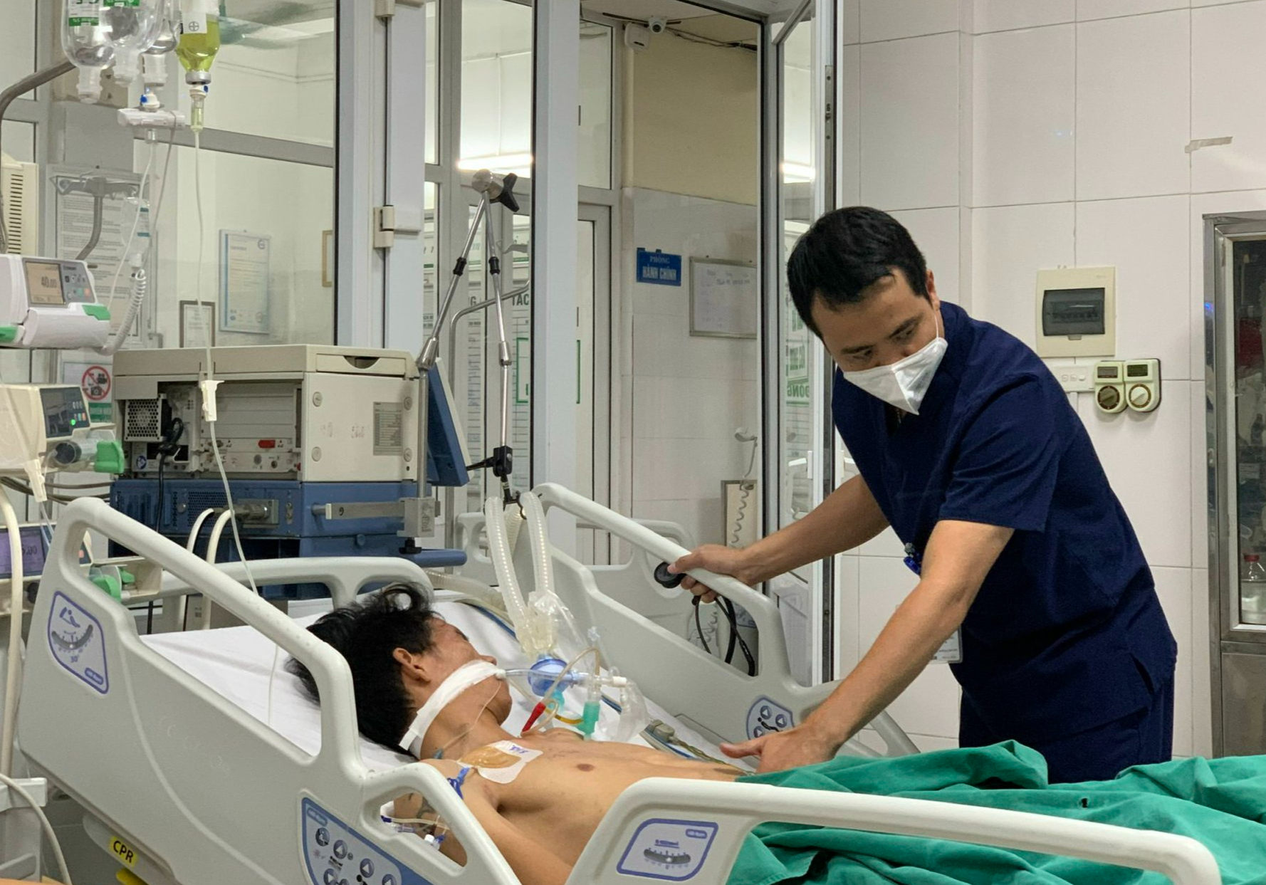 70 ca tử vong do sốt xuất huyết, cảnh báo 10 dấu hiệu nguy hiểm