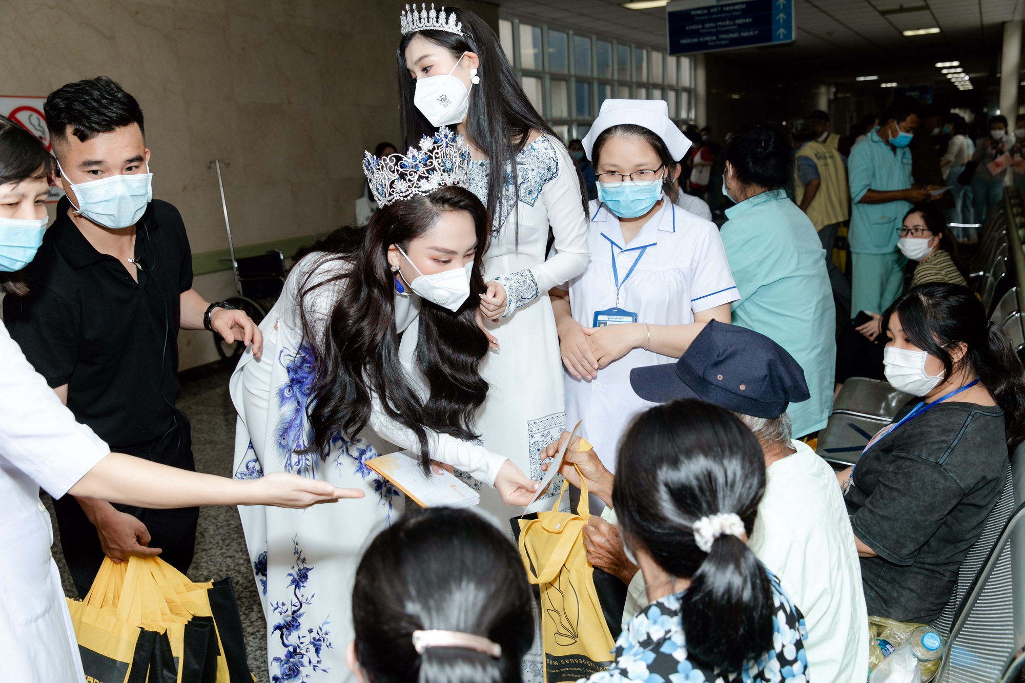 Chuyến về quê đầy ý nghĩa của hoa hậu Mai Phương