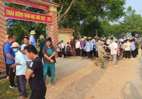 Hàng trăm học sinh không đến trường do phụ huynh phản đối: Xử lý nghiêm việc cản trở, ngăn cấm