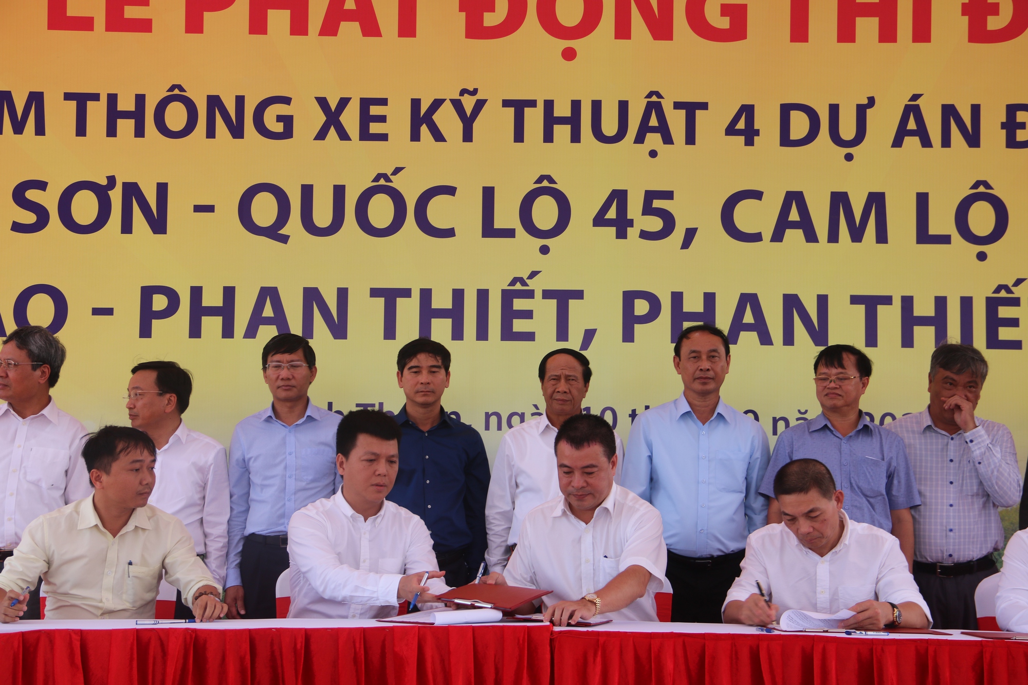 Phó Thủ tướng đôn đốc thông xe kỹ thuật 4 tuyến cao tốc ngay trong năm 2022