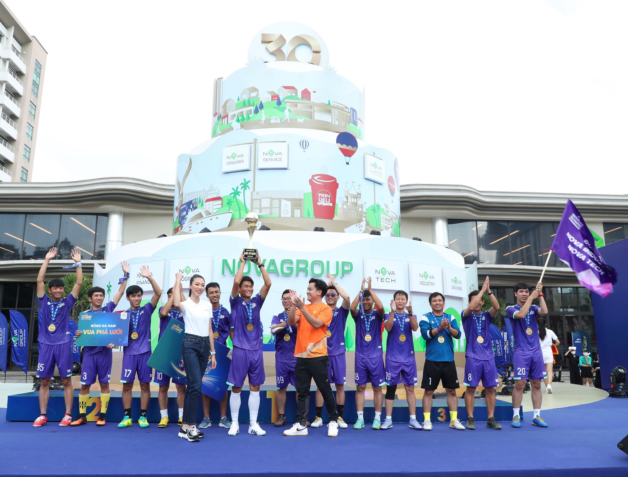 Bế mạc Nova Olympic 2022: T&ocirc;n vinh sức mạnh v&agrave; tinh thần đo&agrave;n kết - Ảnh 6.