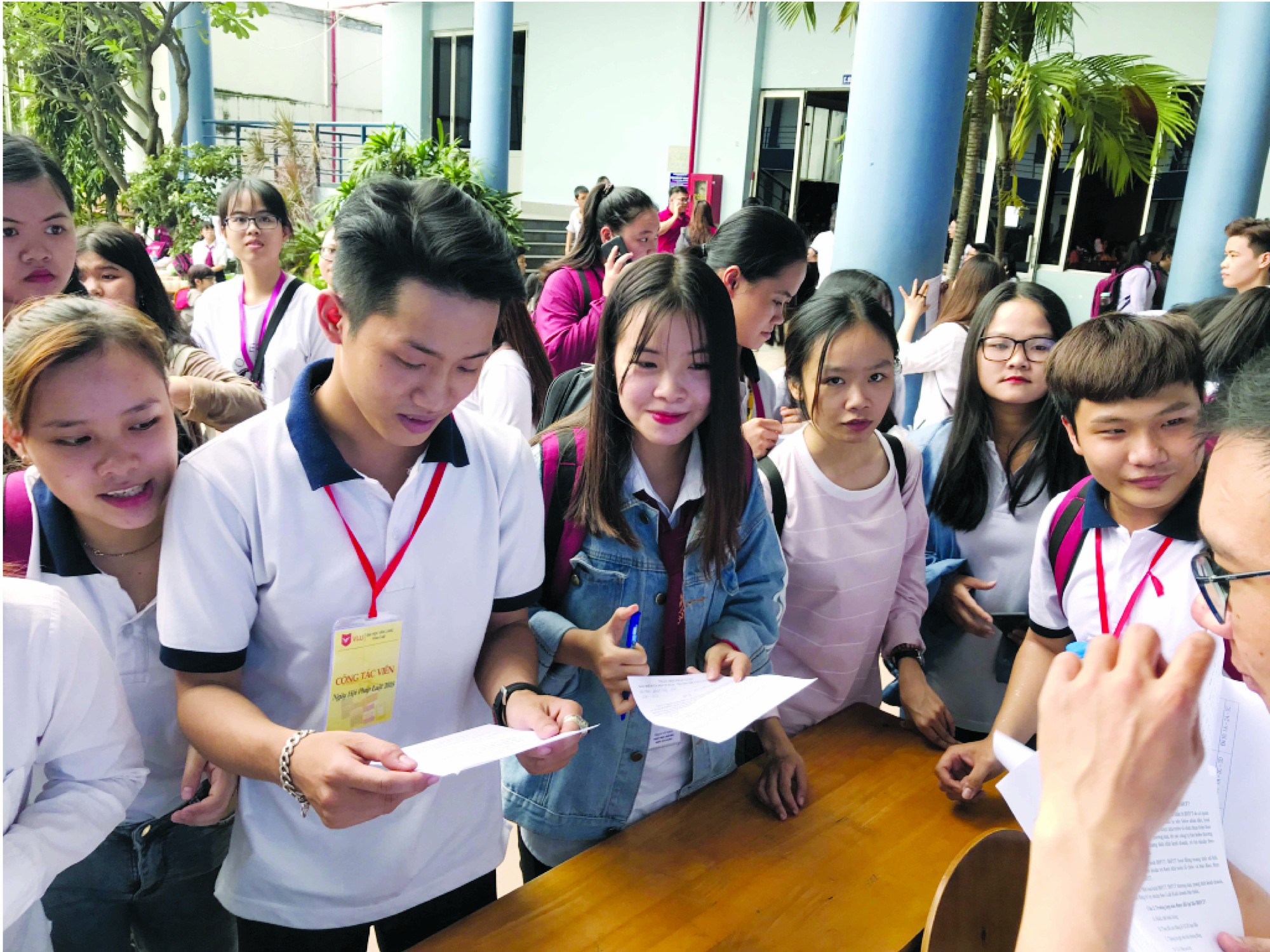 Nhiều lợi &iacute;ch khi tham gia BHYT học sinh, sinh vi&ecirc;n