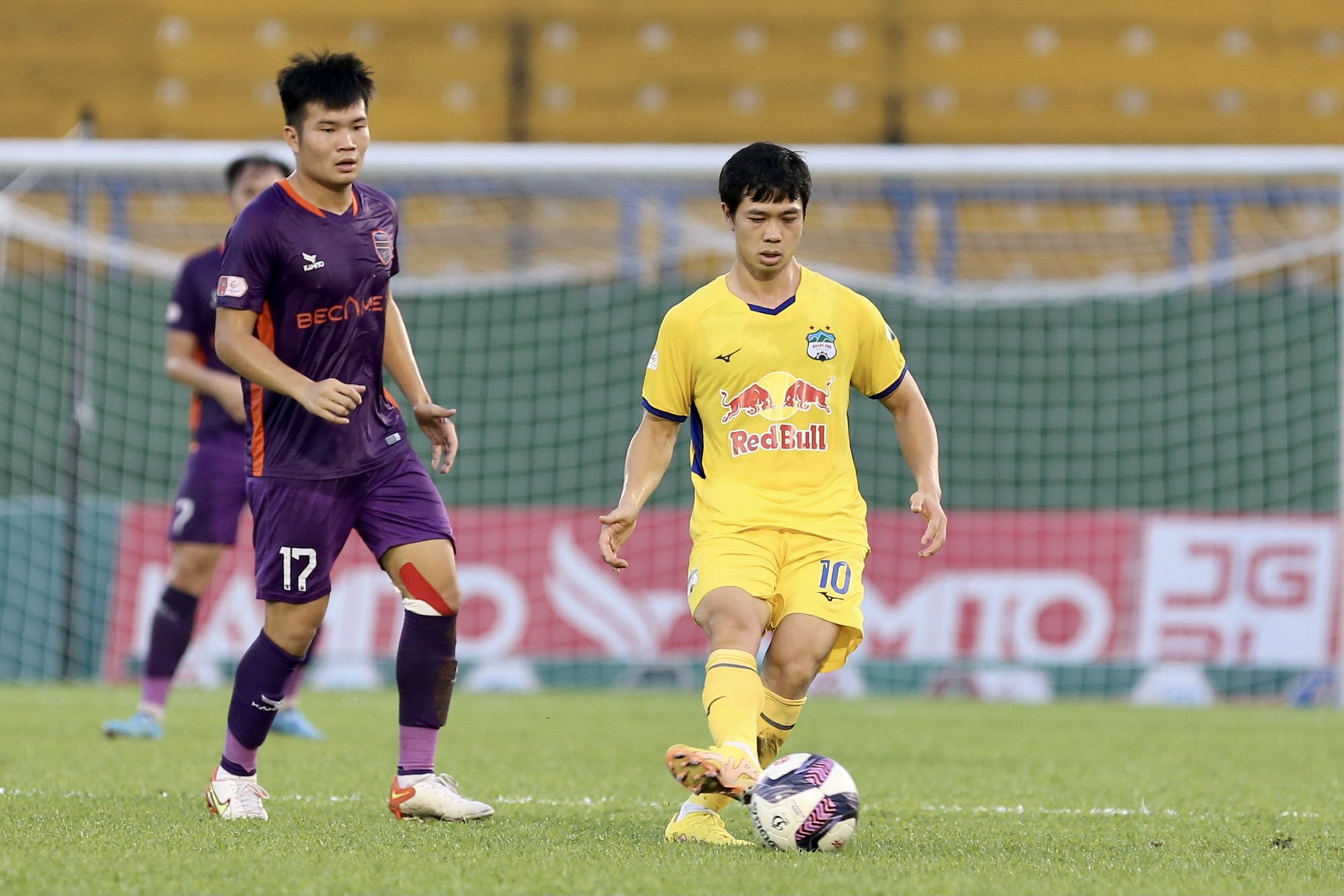 V&ograve;ng 16 V-League 2022: HAGL, SLNA v&agrave; H&agrave; Nội bị chia điểm - Ảnh 4.